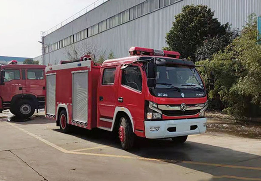 National VI emission standard 3.5-ton Dongfeng Captur water tanker fire truck