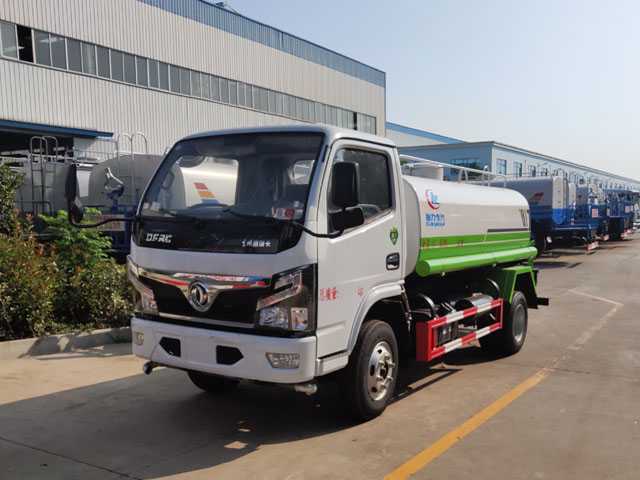 Dongfeng Furika 5 Cubic Meter Water Sprinkler Truck